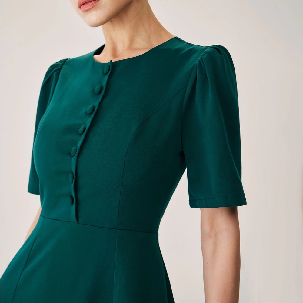 Rihoas Green Puffed Sleeve Button Midi Dress - Picture 2 of 8